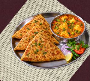 4 triangle paratha with matar paneer