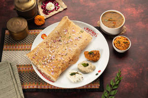Onion Rava Paneer Dosai