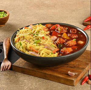 Chilli Paneer Noodles Combo