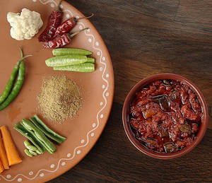 Mixed Veg Pickle (250 Gms)