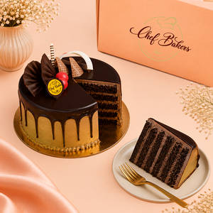 Chocolate Drip Cream Cake