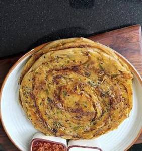 2 Pyaaz Paratha