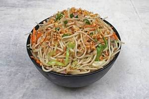 Mushroom Hakka Noodles