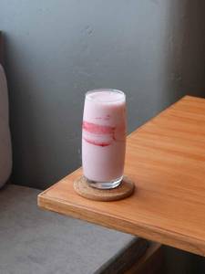 Strawberry Blast Shake