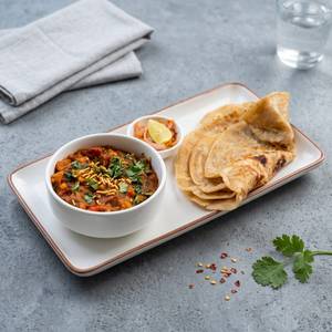 Sev Tamatar With Rice/paratha