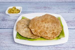 5 Poori With Sabzi