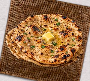 Paneer Parantha With Curd