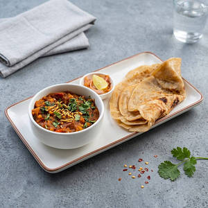 Sev Tamatar With Rice/paratha