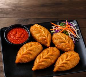 Chicken momos(fried) 5pcs