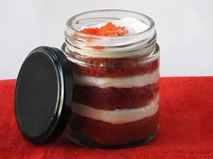 Red velvet jar cake