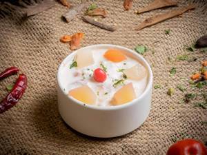 Mix fruit raita