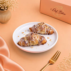 Almond Croissant (Eggless)