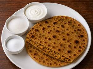 Sattu paratha with curd