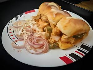 Chicken tikka pav