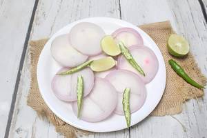 Onion salad