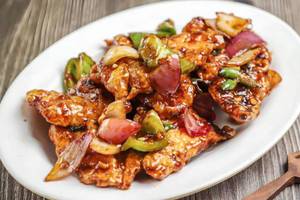Fish Chilly Dry (8 Pcs)