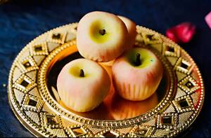 Khoya Apple