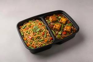 Veg Noodles With Paneer Chilli