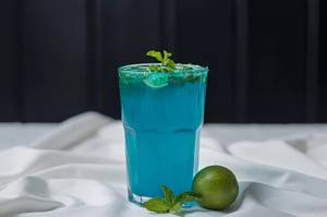 Blue Lagoon Mojito