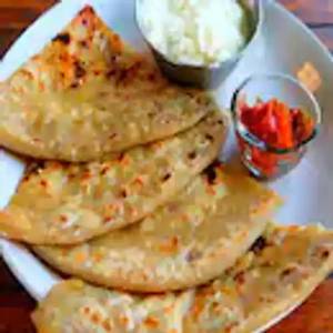 Aloo Paratha With Curd [2 Pieces]