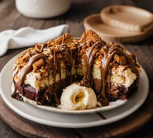 Biscoff Gold Bowl Cake