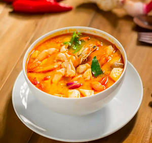 Tom Yaam Soup (non-veg)