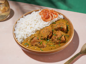 Lasooni Methi Chicken with Steam Rice