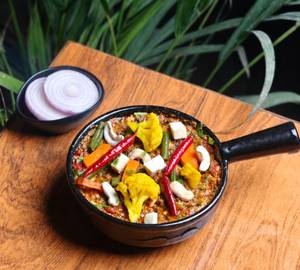 Veg Kholapuri