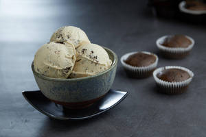 Chocolate Malt With Sponge Cake Ice Cream