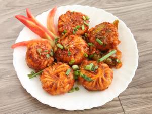 Peri Peri Paneer Kurkure Momos [8 Pcs]