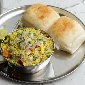 Matki Misal