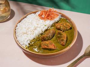 Steam Rice with Palak Chicken