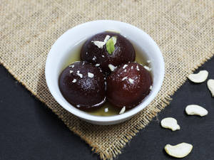 Festival Special Ghee Gulab Jamun (3pcs)