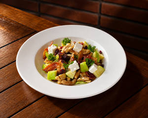 Chicken Bacon And Walnut Salad