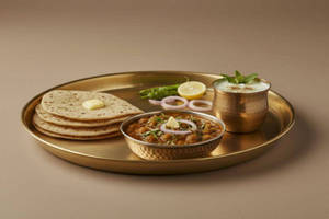 Chole With Chapatis Combo