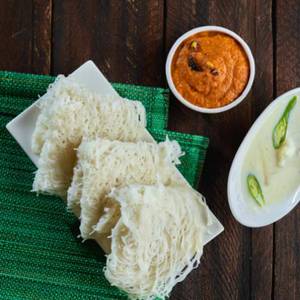 Idiyappam With Kadla Curry [3 pcs.]