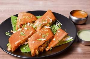 Paneer Spring Roll Dosa
