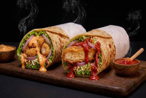 Chipotle Chicken Strip And Chicken Patty Crossover Box (two Non-veg Wrap)