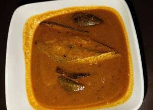 Kalo Jira Begun Diye Iilisher Jhol (1pc)