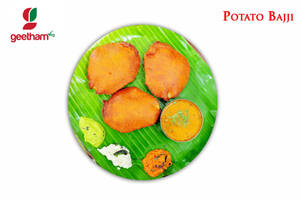 Bajji (potato, Plaintain, Onion)