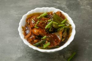 Dry Chilli Fish (8 Pieces)