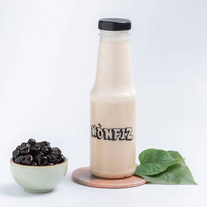 Lotus Biscoff boba milkshakes