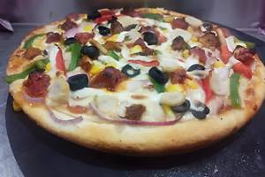 Double Cheese Chicken Pizza