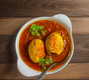 Egg Curry 2 Piese