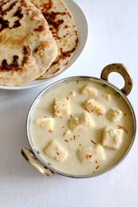 Half Shahi Paneer  + 2 Pyaaj Roti