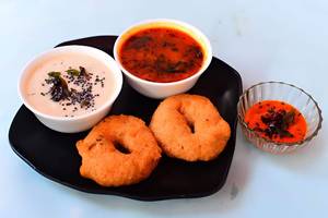 Sambhar Vada