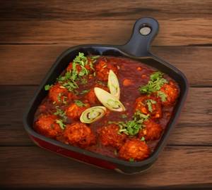 Veg Manchurian (8 Pieces)