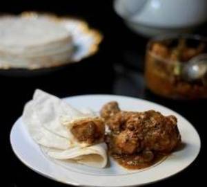 3 Ari Pathiri + Chicken Curry