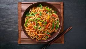 Veg Hakka Noodles