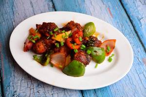 Boneless Chilli Chicken Dry [8 Pieces]